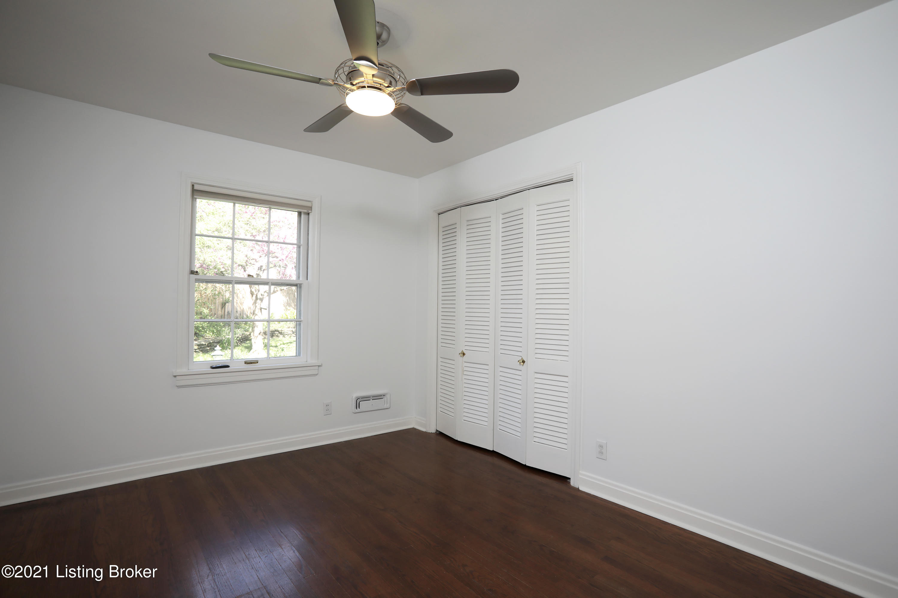 812 Alden Road Louisville, KY 40207 - Photo 20 of 40 Bedroom 1