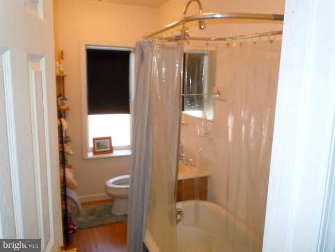 1223 Riverside Avenue Baltimore, MD 21230 - Photo 4 of 8 Bath