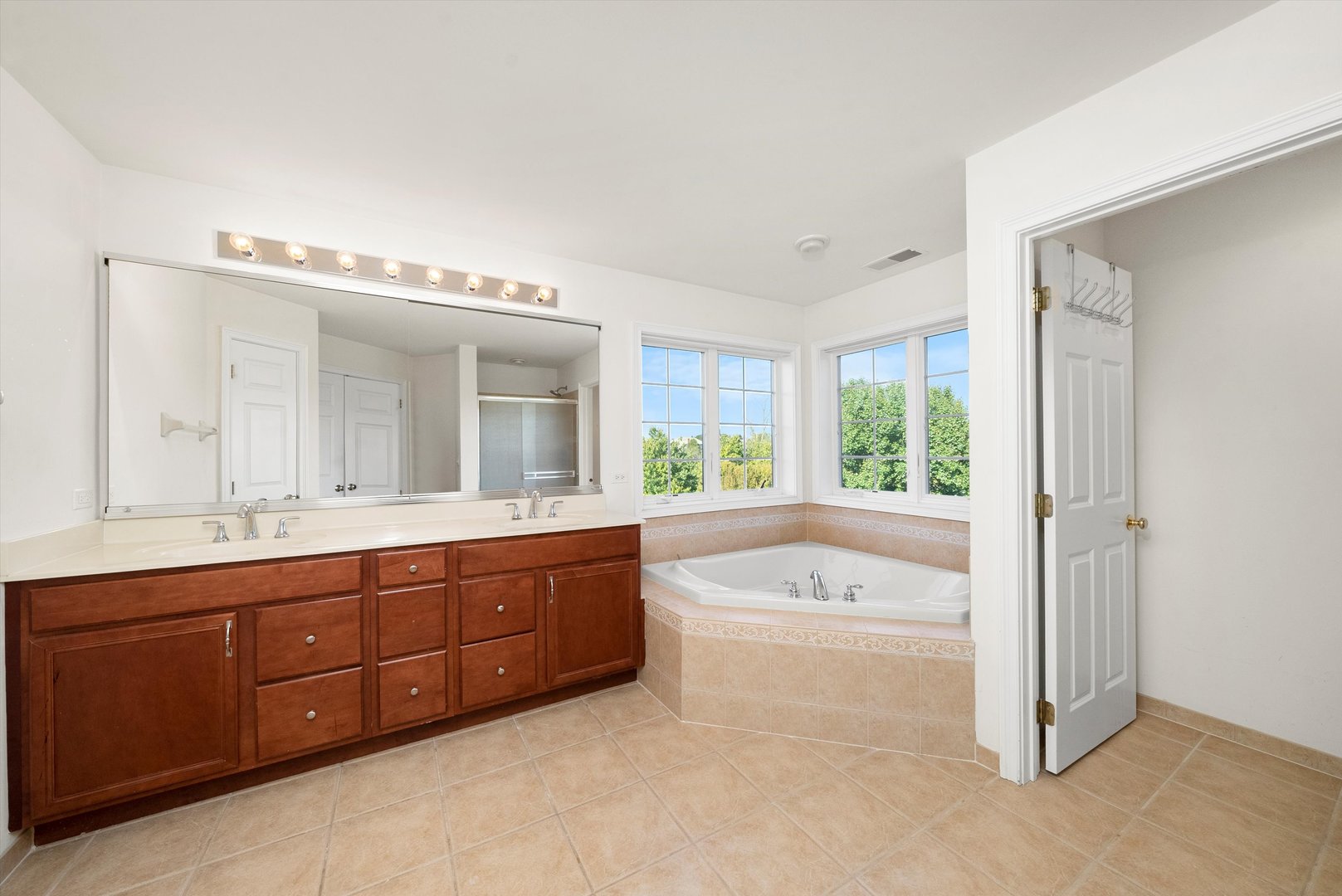 500 Haddington Circle Inverness, IL 60010 - Photo 40 of 71