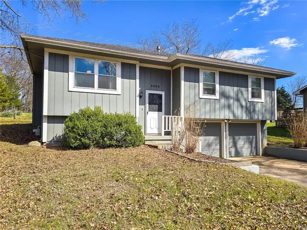 $214,500 | 2206 Swisher Avenue, Clinton, MO 64735