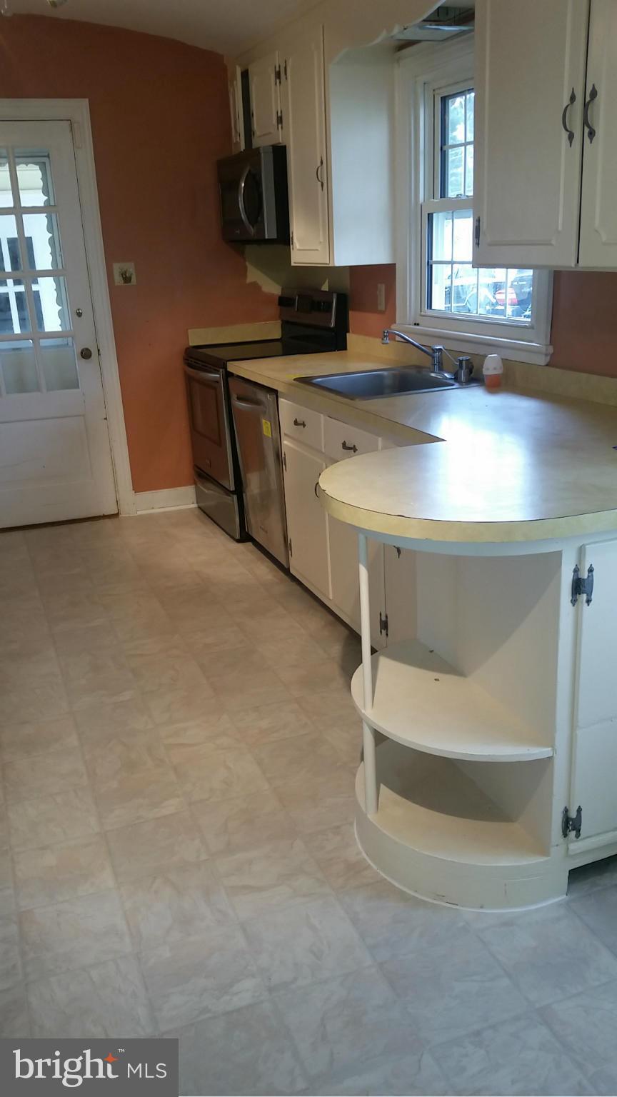 186 Rectory Road Montross, VA 22520 - Photo 15 of 20 Kitchen