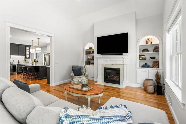 $1,295,000 | 131 Exeter Road, North Hampton, NH 03862