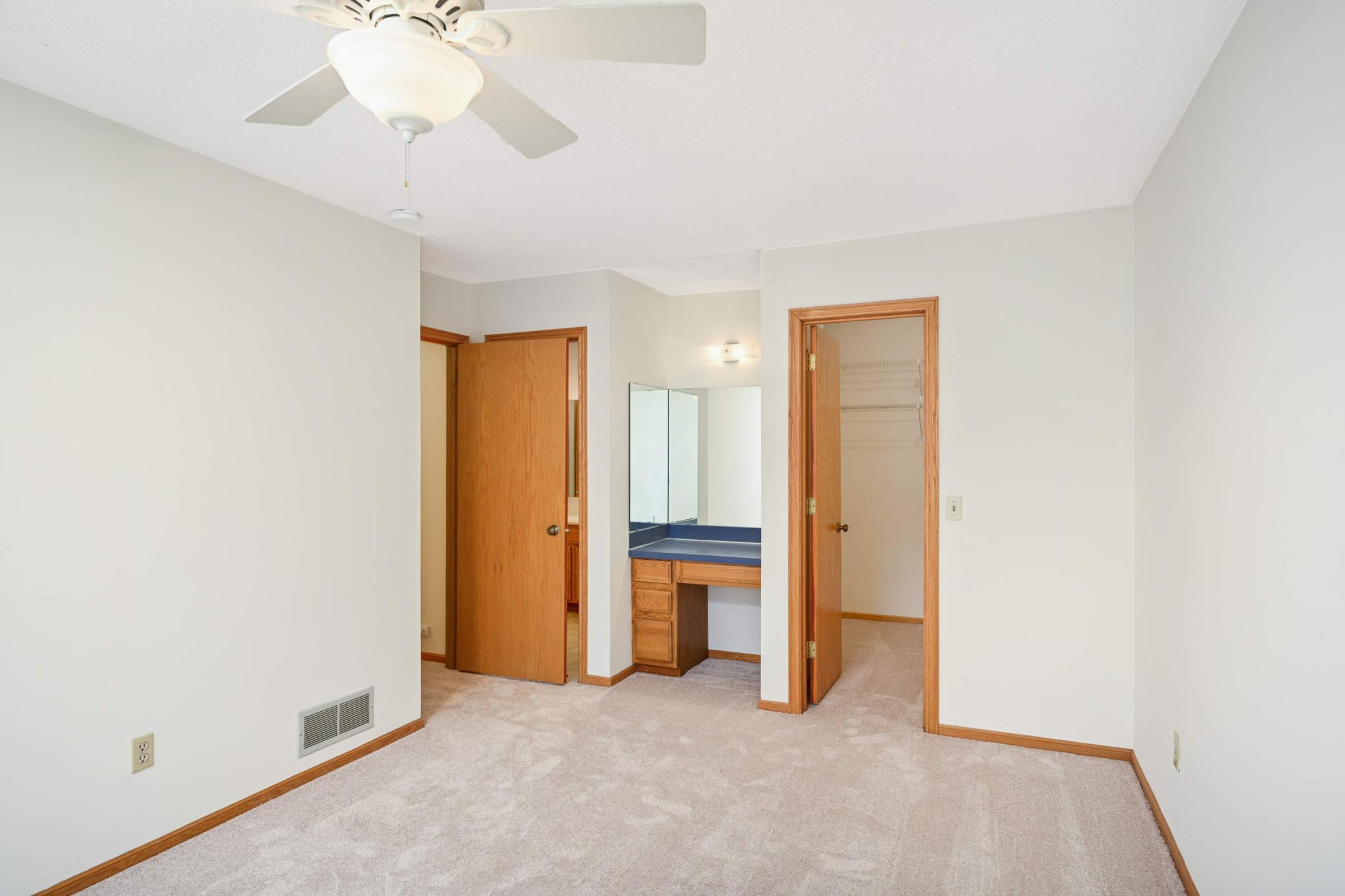11213 Xavier Road Bloomington, MN 55437 - Photo 11 of 22 Gallery Image 11