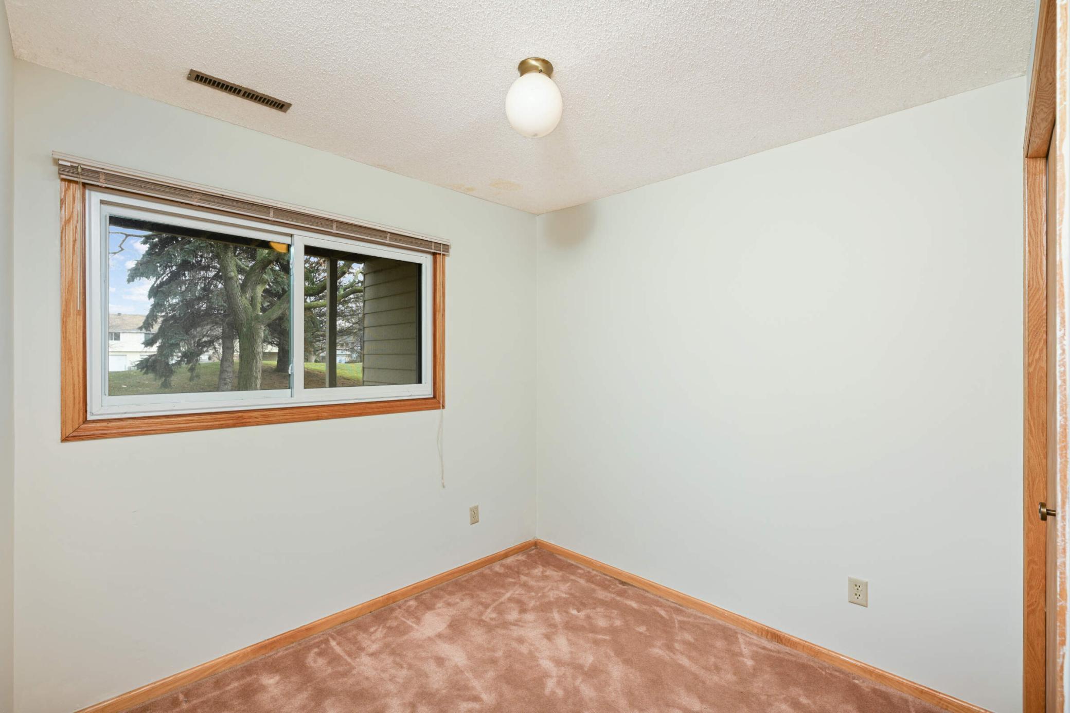 11213 Xavier Road Bloomington, MN 55437 - Photo 18 of 22 Gallery Image 18