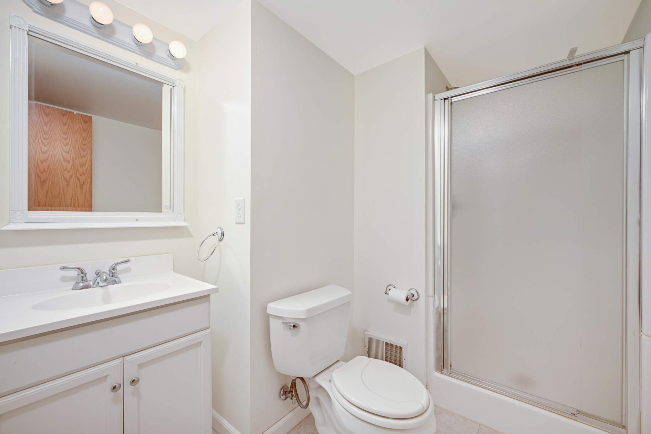 11213 Xavier Road Bloomington, MN 55437 - Photo 19 of 22 Gallery Image 19