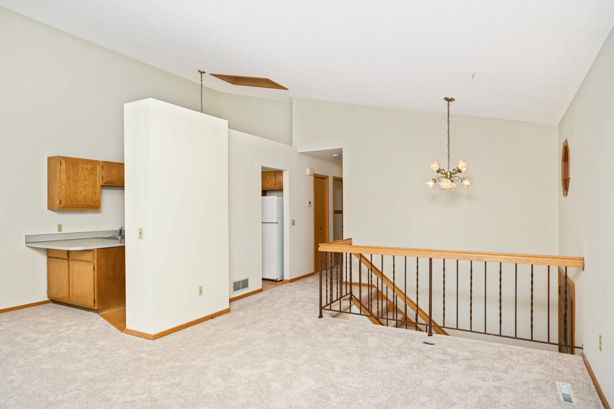 11213 Xavier Road Bloomington, MN 55437 - Photo 3 of 22 Gallery Image 3