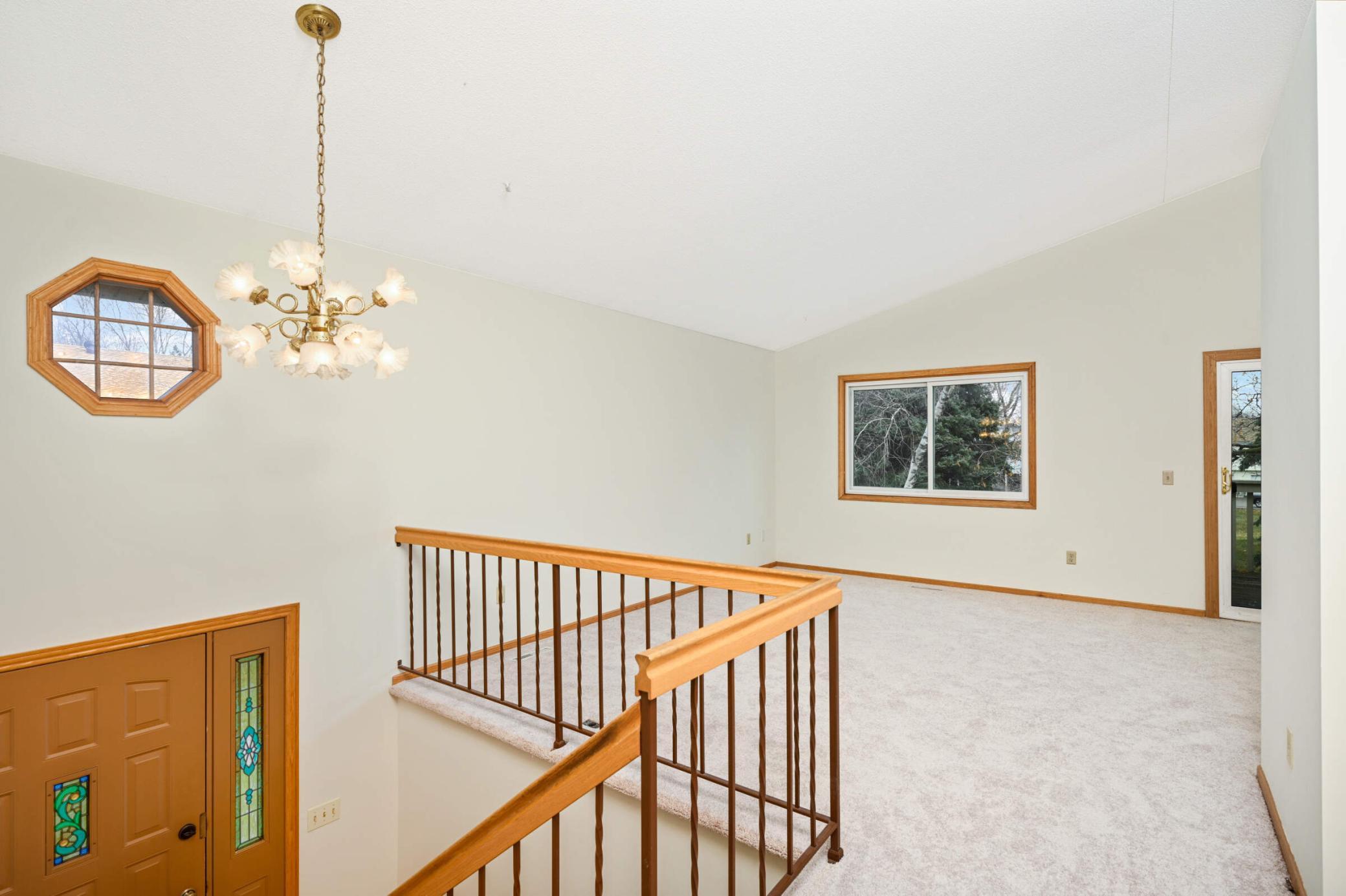 11213 Xavier Road Bloomington, MN 55437 - Photo 4 of 22 Gallery Image 4