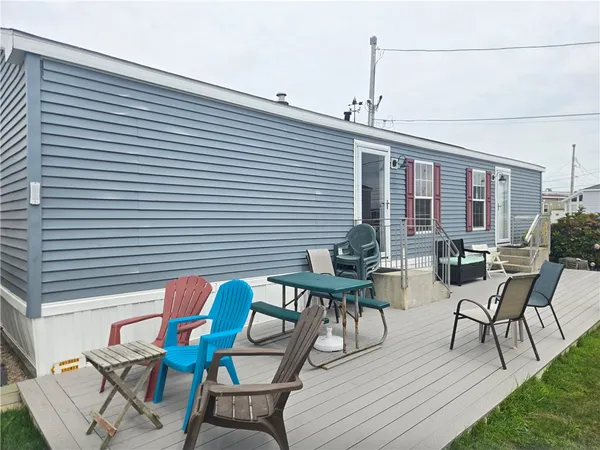 $399,000 | 689 Succotash Road, South Kingstown, RI 02879