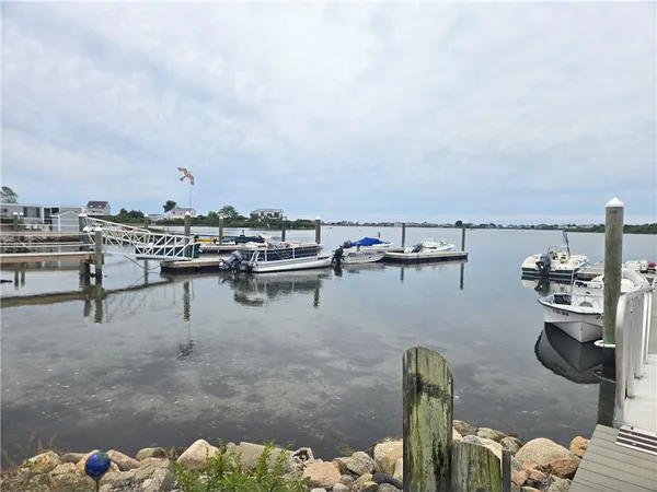 $399,000 | 689 Succotash Road, South Kingstown, RI 02879