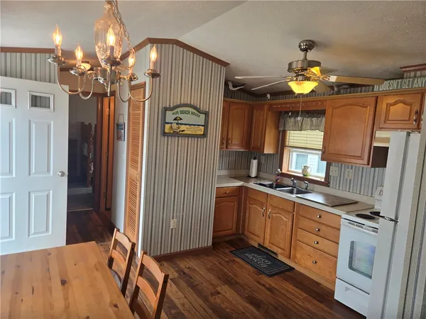 $399,000 | 689 Succotash Road, South Kingstown, RI 02879