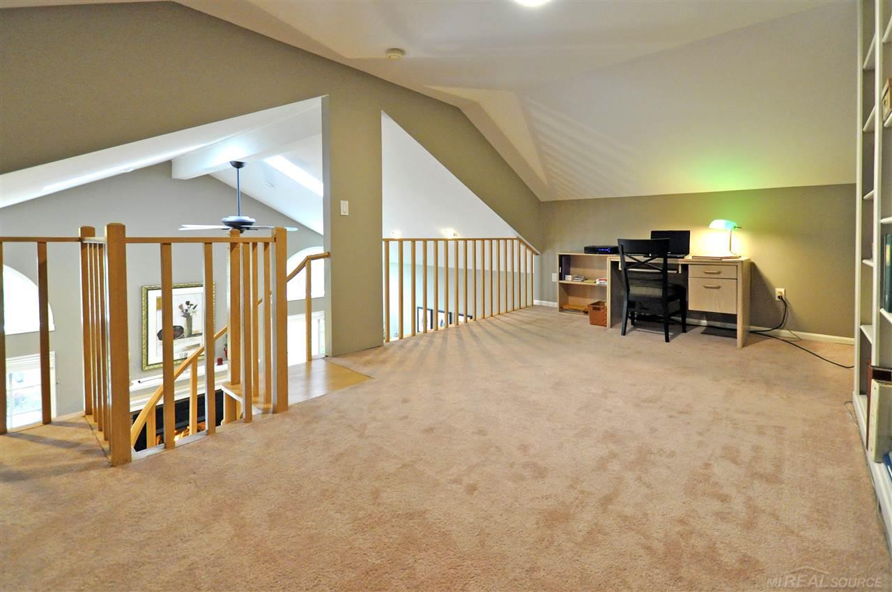 483 Shoreham Road Grosse Pointe Woods, MI 48236 - Photo 14 of 44