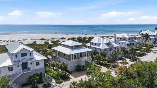 $2,400,000 | 6950 Palm Island Drive, Placida, FL 33946