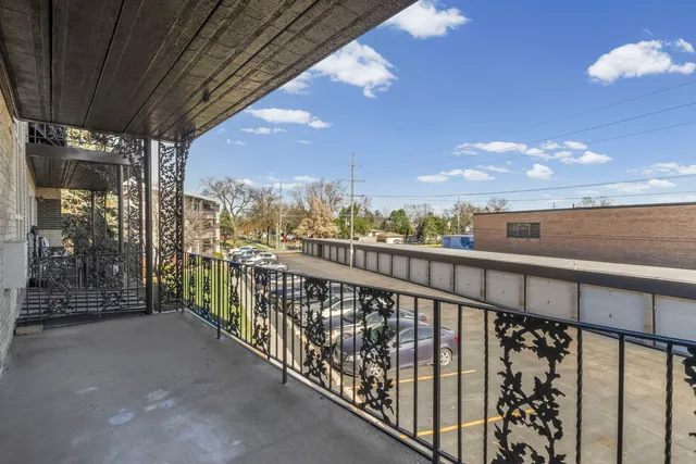 $1,750 | 917 South 8th Avenue, Unit 9, La Grange, IL 60525