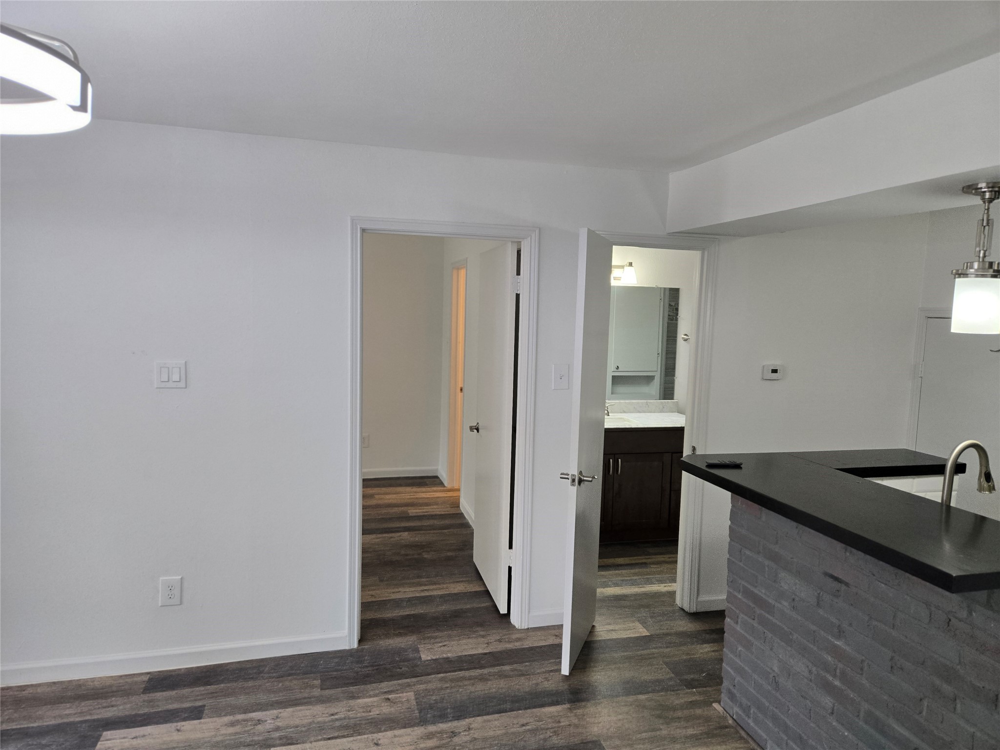 839 Wax Myrtle Lane, Unit A Houston, TX 77079 - Photo 5 of 32