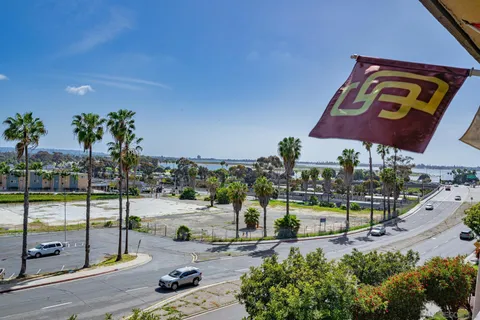 $739,000 | 2540 Clairemont Drive, Unit 307, San Diego, CA 92117