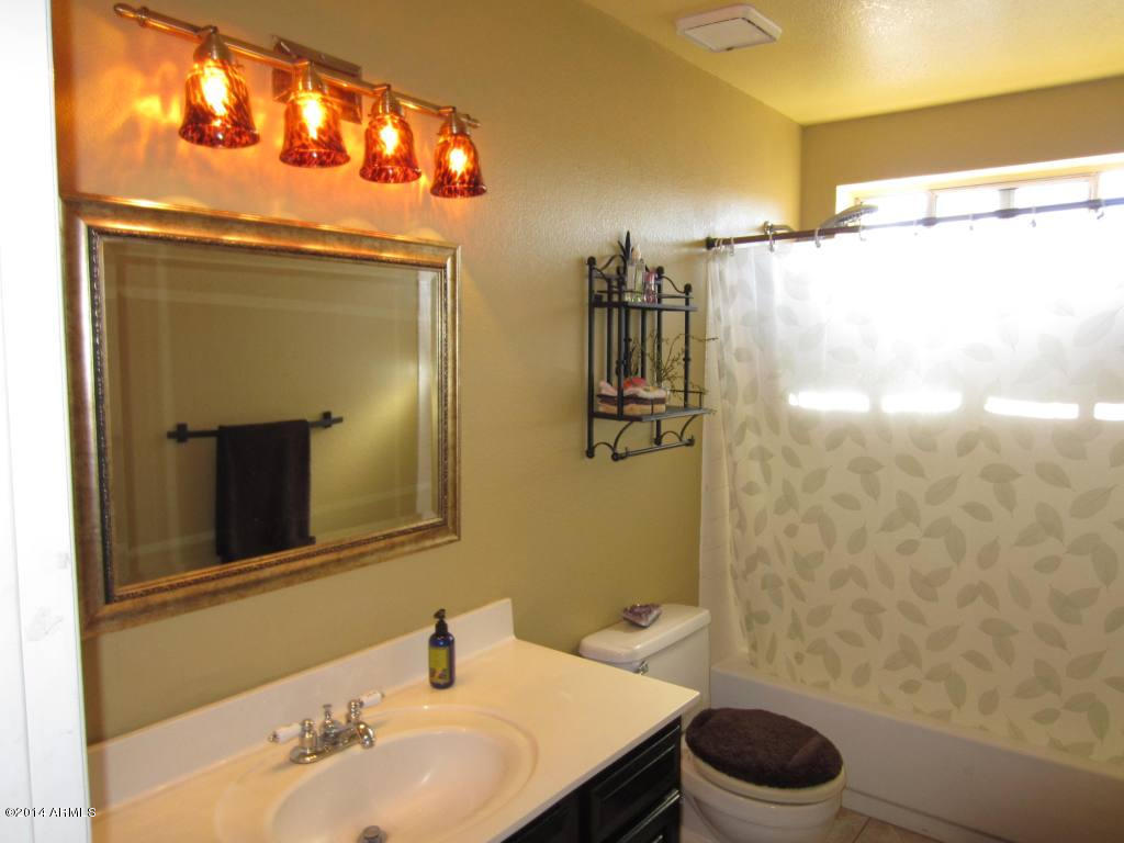 4229 East Frye Road Phoenix, AZ 85048 - Photo 19 of 33 4229 E FRYE RD Butler 017