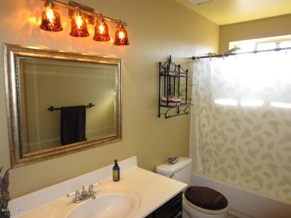 4229 East Frye Road Phoenix, AZ 85048 - Photo 20 of 33 4229 E FRYE RD Butler 018