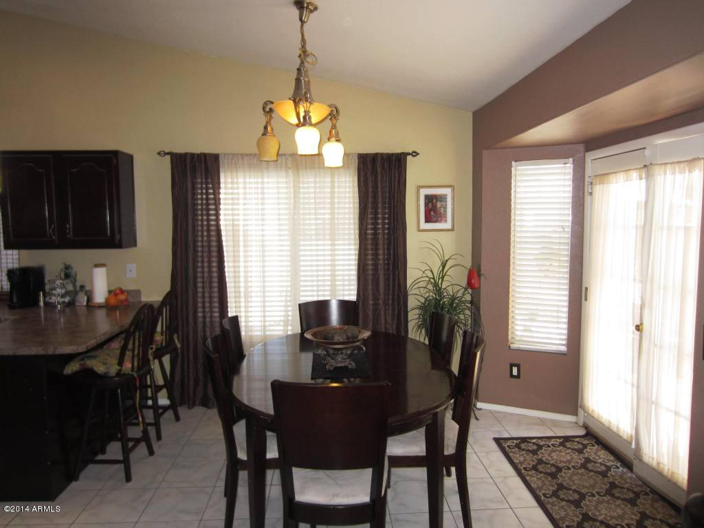 4229 East Frye Road Phoenix, AZ 85048 - Photo 5 of 33 4229 E FRYE RD Butler 002