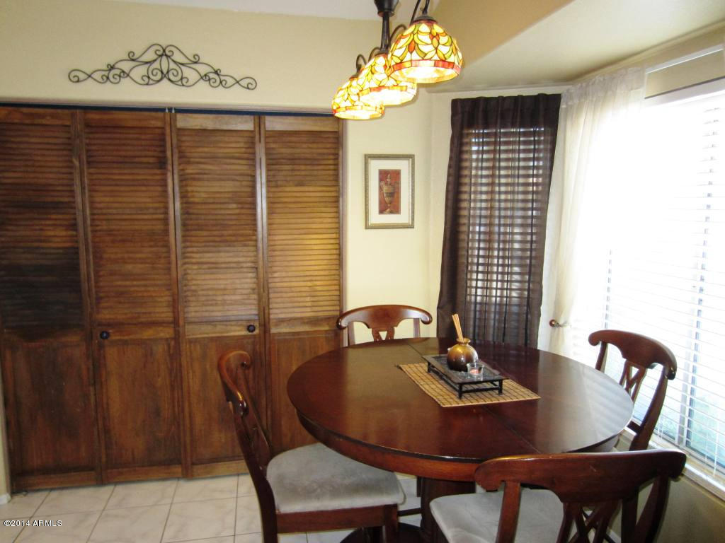 4229 East Frye Road Phoenix, AZ 85048 - Photo 9 of 33 4229 E FRYE RD Butler 006