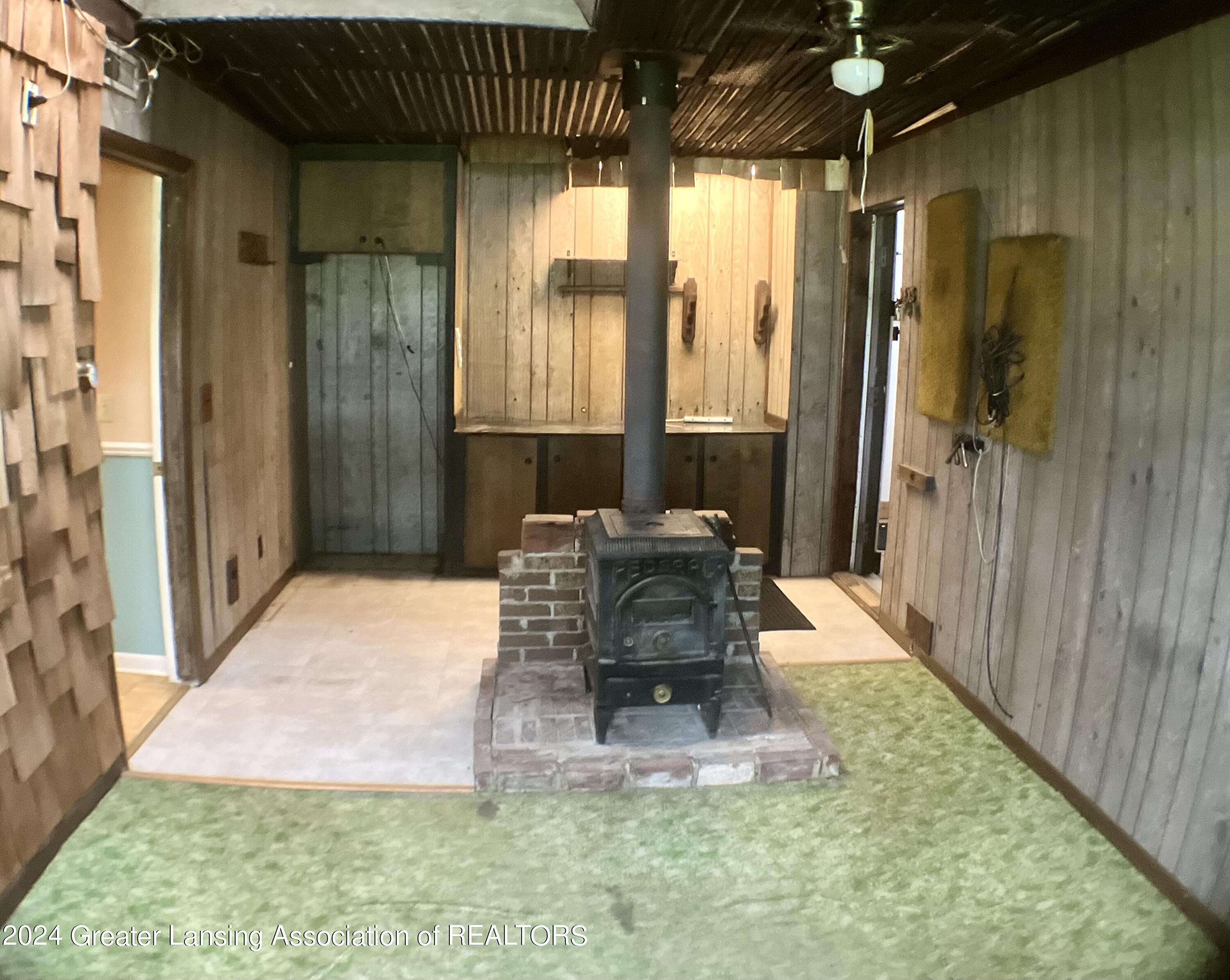 13503 North Hartel Road Grand Ledge, MI 48837 - Photo 11 of 16 IMG_1046