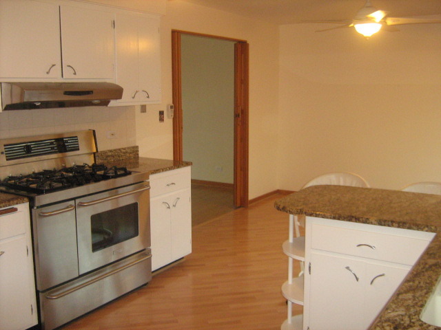451 South NW Highway Park Ridge, IL 60068 - Photo 5 of 25