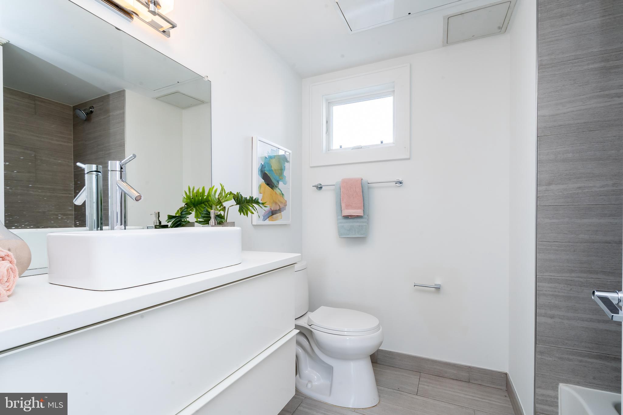 1300 Park Road Northwest, Unit 1 Washington, DC 20010 - Photo 13 of 19 Gallery Image 13