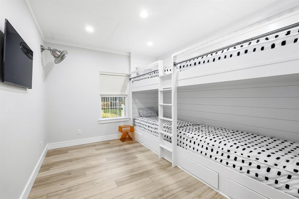 2285 Sage Circle Graford, TX 76449 - Photo 34 of 40 a bathroom with a window and a bathtub