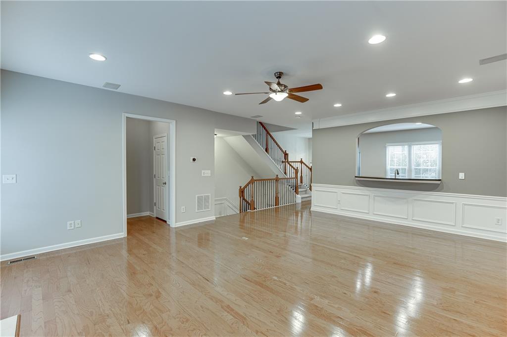 2801 Loftview Square Atlanta, GA 30339 - Photo 12 of 38
