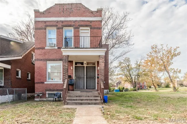 $88,900 | 5892 Highland Avenue, St. Louis, MO 63112