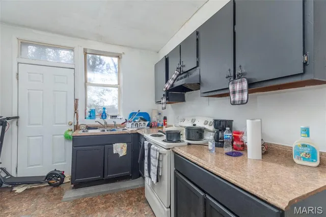 $84,900 | 5892 Highland Avenue, St. Louis, MO 63112