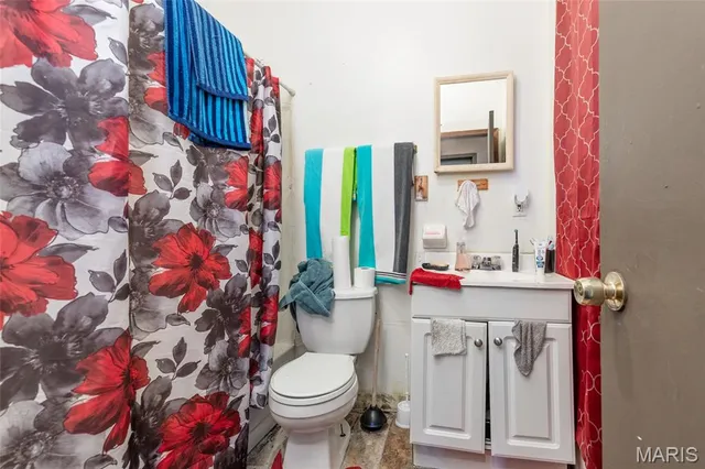 $84,900 | 5892 Highland Avenue, St. Louis, MO 63112