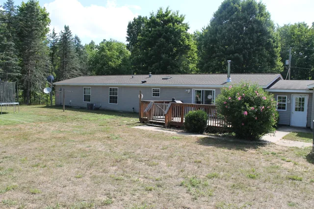 $240,000 | 2236 35th Street, Allegan, MI 49010