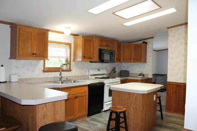 $240,000 | 2236 35th Street, Allegan, MI 49010