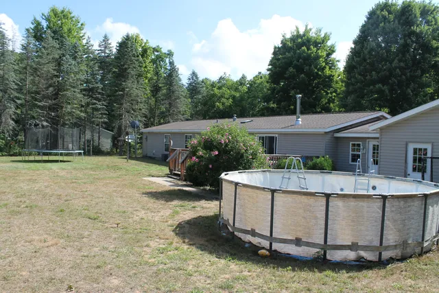 $240,000 | 2236 35th Street, Allegan, MI 49010