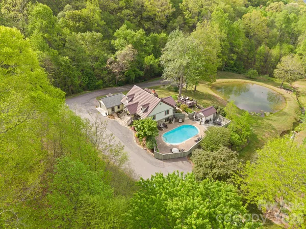 $715,000 | 25 View Ridge Parkway, Leicester, NC 28748