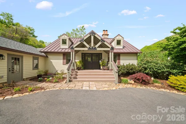 $715,000 | 25 View Ridge Parkway, Leicester, NC 28748