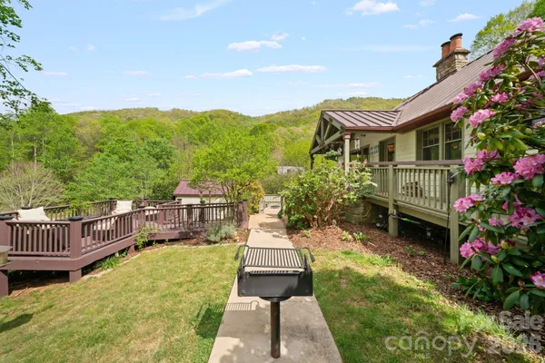 $715,000 | 25 View Ridge Parkway, Leicester, NC 28748