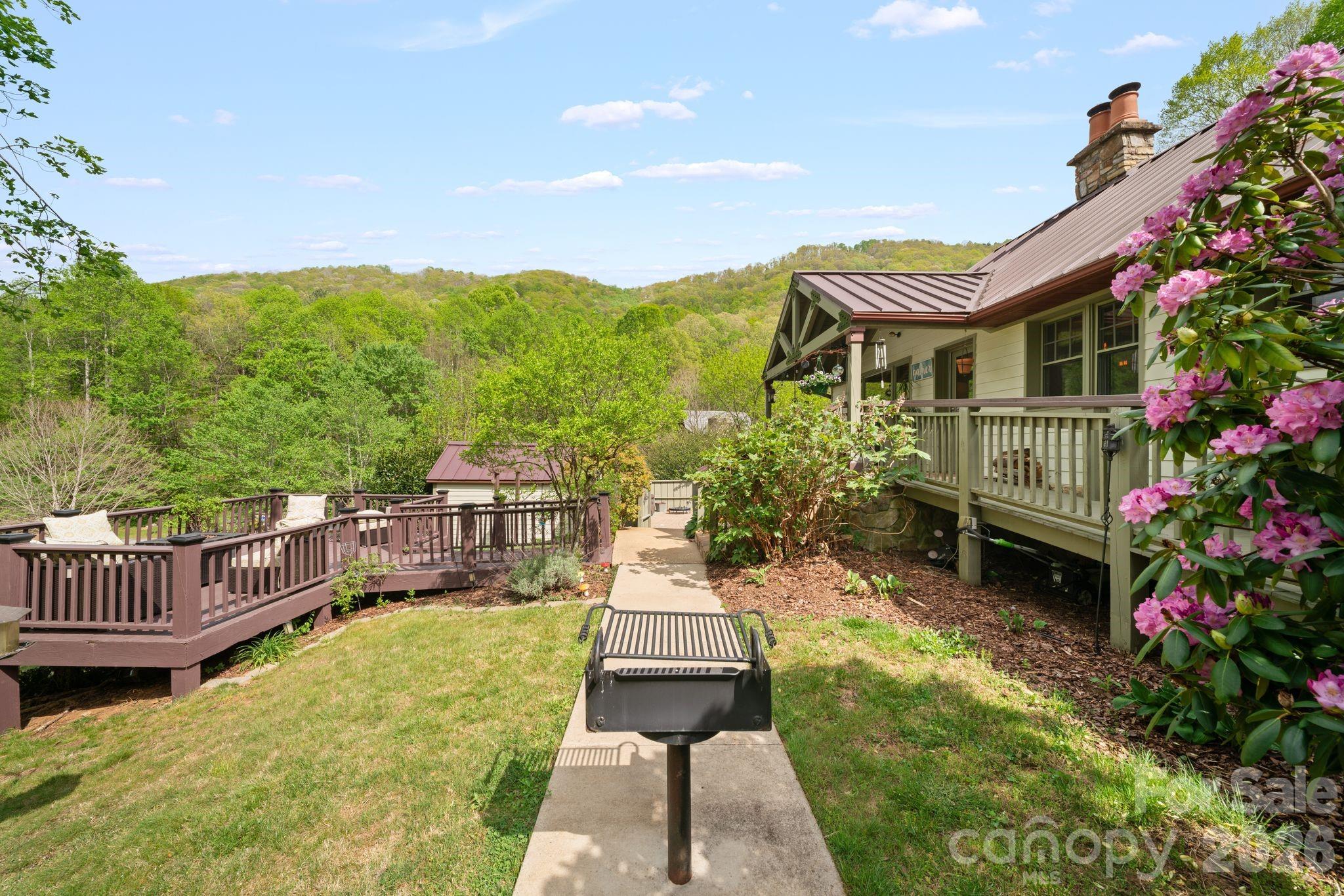 25 View Ridge Parkway Leicester, NC 28748 - Photo 26 of 38