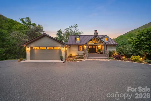 $715,000 | 25 View Ridge Parkway, Leicester, NC 28748