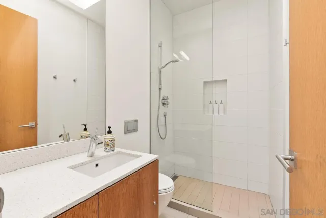 $20,000 | 8001 Calle De La Plata, La Jolla, CA 92037