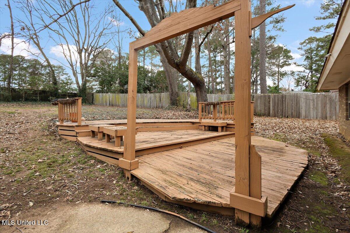 43 Stonegate Drive Brandon, MS 39042 - Photo 32 of 38 27-HTP_2083