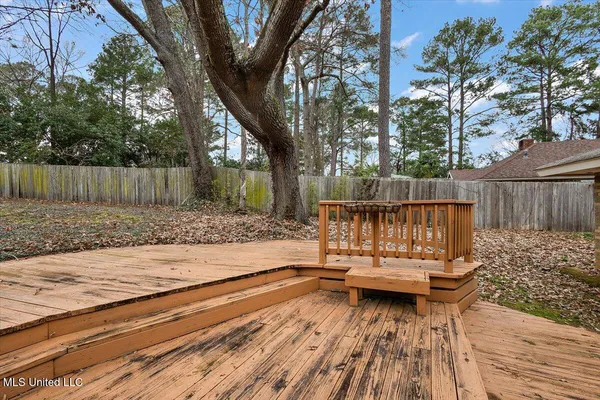 $240,000 | 43 Stonegate Drive, Brandon, MS 39042