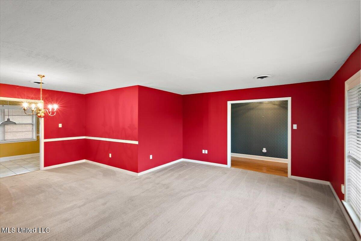 43 Stonegate Drive Brandon, MS 39042 - Photo 9 of 38 08-HTP_2025