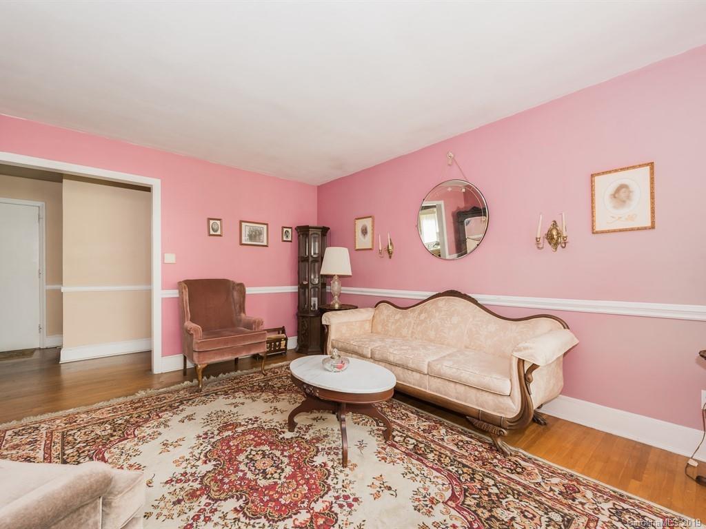 2544 Ashley Road Charlotte, NC 28208 - Photo 4 of 32 Gallery Image 4