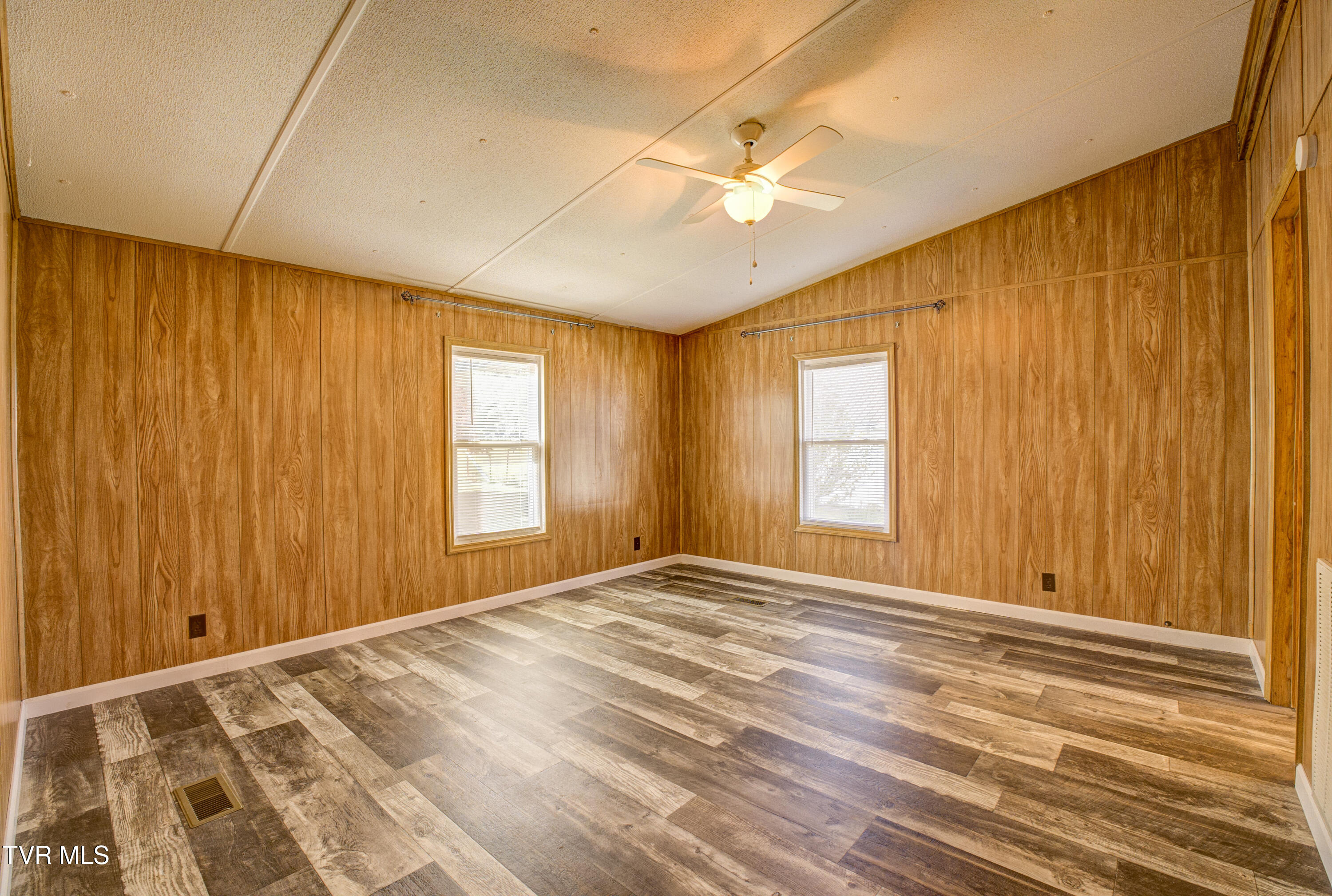 475 White Sands Road Greeneville, TN 37743 - Photo 28 of 53 DSC04489_90_91_92_93
