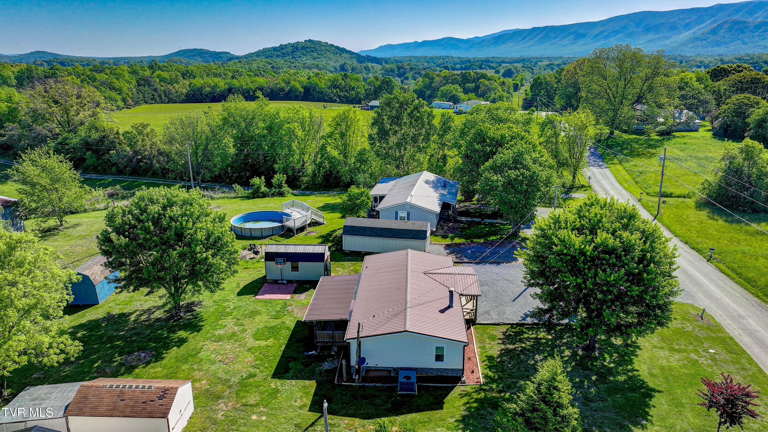 475 White Sands Road Greeneville, TN 37743 - Photo 48 of 53 DJI_20260423102001_0372_D_3_D_4_D_5_D_6_