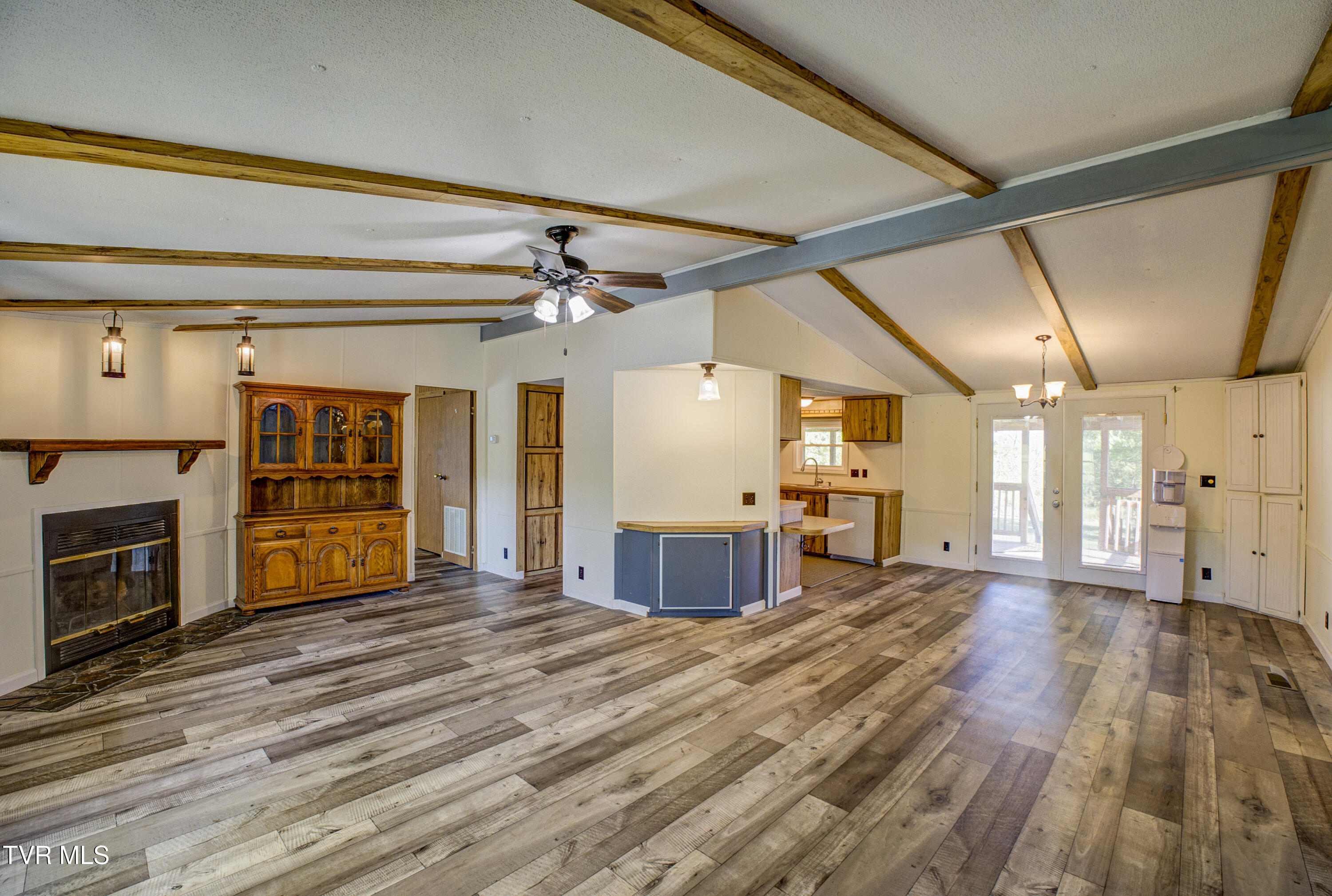 475 White Sands Road Greeneville, TN 37743 - Photo 9 of 53 DSC04324_5_6_7_8