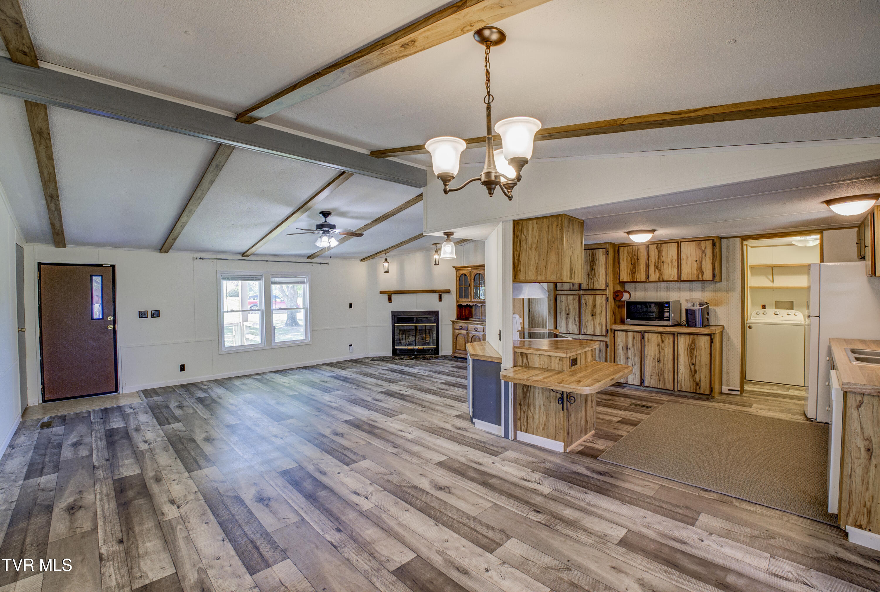 475 White Sands Road Greeneville, TN 37743 - Photo 10 of 53 DSC04329_30_31_32_33