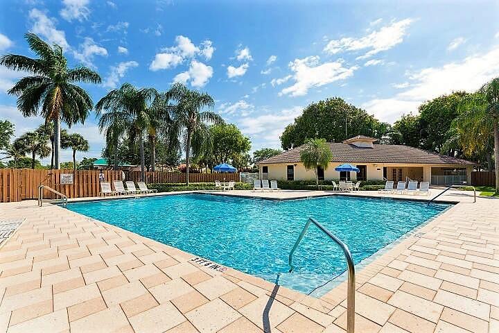 2900 Olivewood Terrace, Unit O203 Boca Raton, FL 33431 - Photo 45 of 47 10