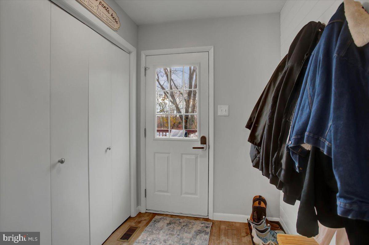 16726 Broadfording Road Hagerstown, MD 21740 - Photo 17 of 55 mudroom area with laundry closet